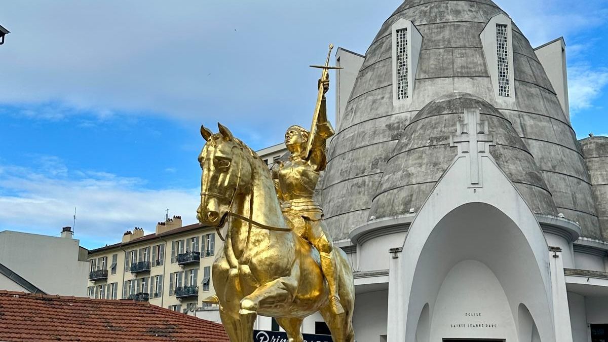 Nice : une statue de Jeanne d’Arc démontée après une décision judiciaire