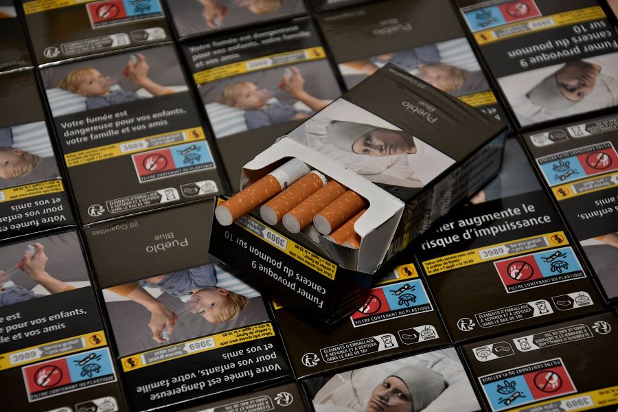 Tabac  explosion du marché des cigarettes de contrebande et de contrefaçon en France