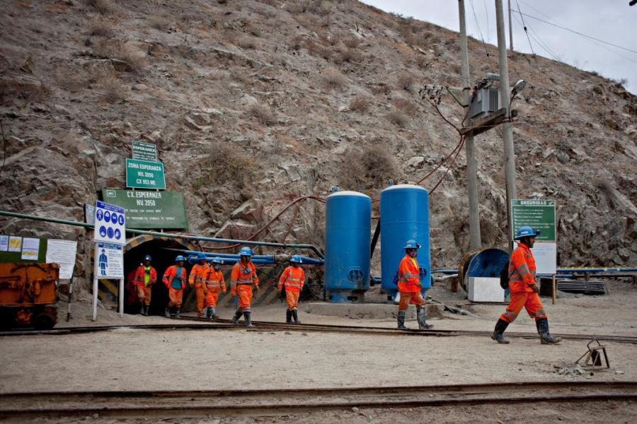 Pérou – Extraction d’or, violence et crise d’État : l’assassinat de treize mineurs révèle l’ampleur du fléau