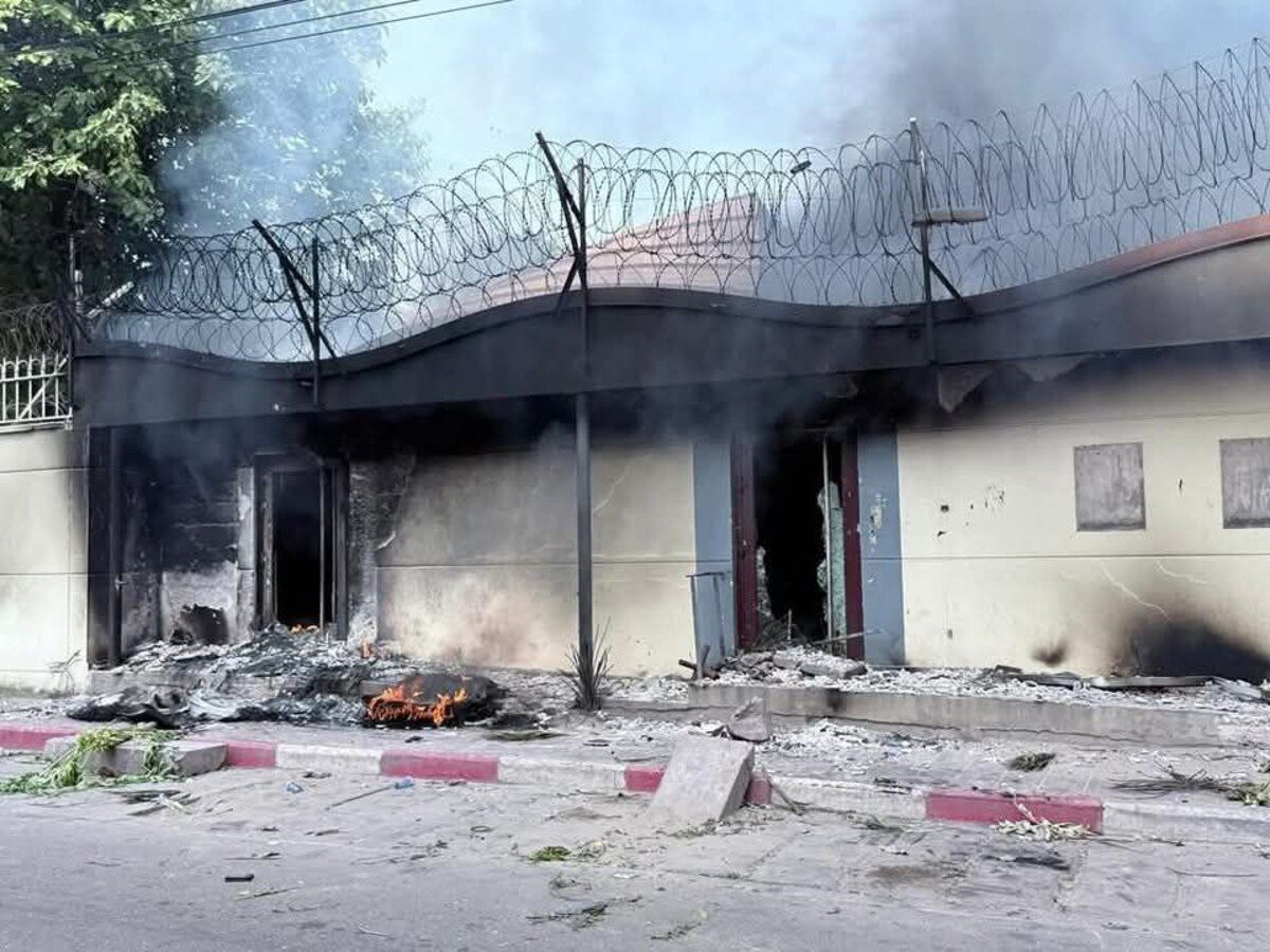 La France déclarée persona non grata en RDC - L’ambassade pillée et incendiée