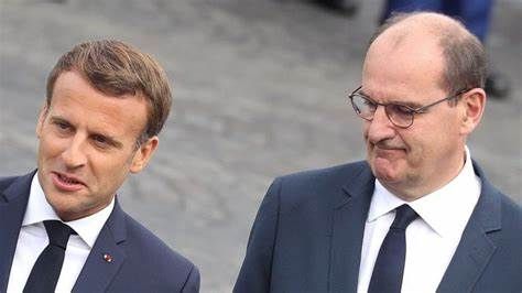Macron cherche un nouveau Premier ministre : Xavier Bertrand, l'homme de la situation ? Hypothèses et risques liés à ce choix