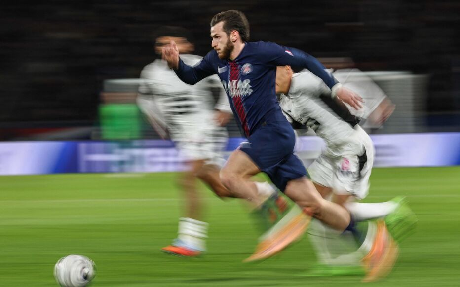 Kvaratskhelia et Doué : Les nouveaux visages du succès parisien sur la scène européenne