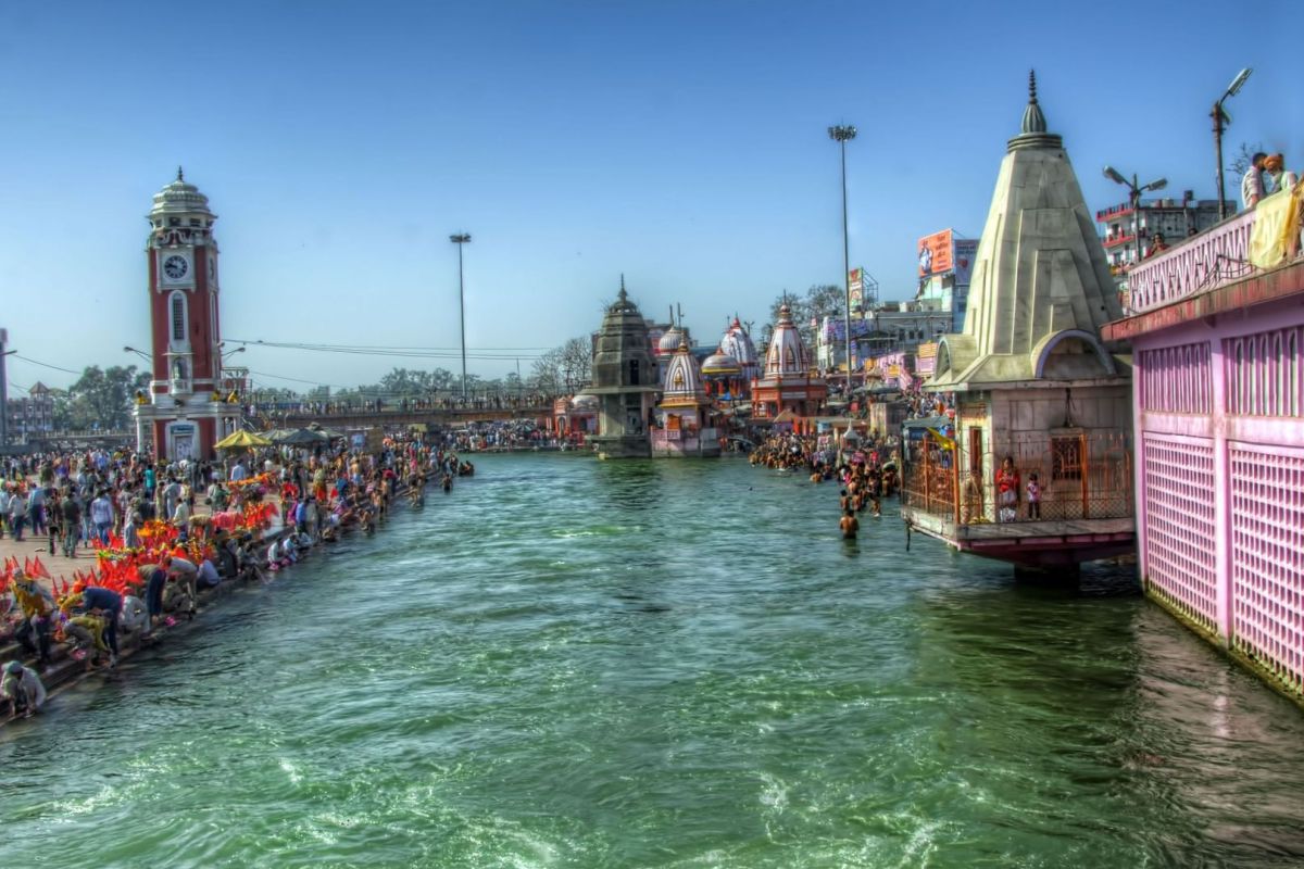 Le Boom du Tourisme Spirituel à Varanasi : Le Soft Power du Gange