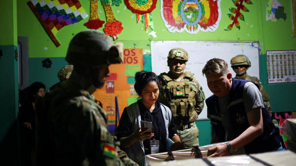 Bolivie : Le Revers Historique du Mouvement Socialiste (MAS) et les Conséquences de la Crise Économique.