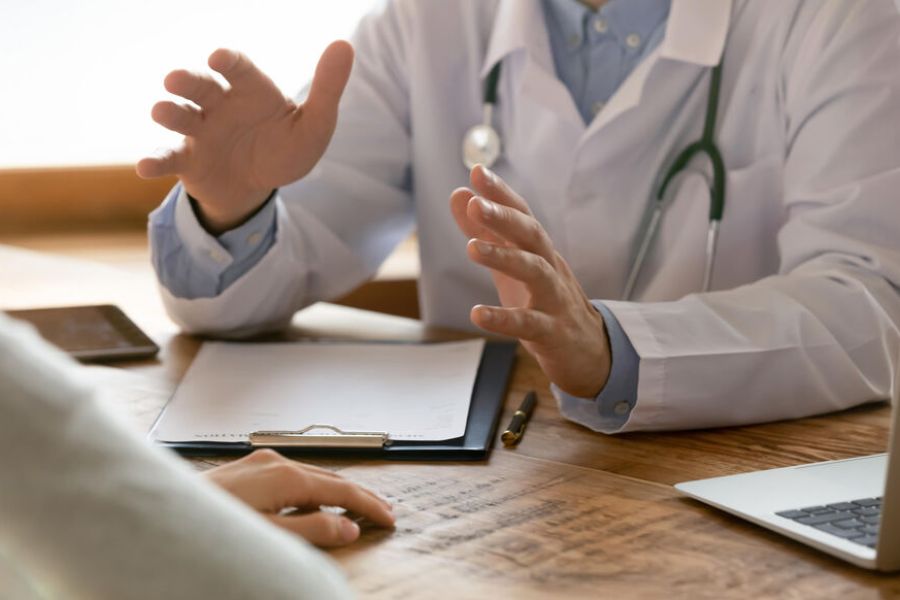 Un gynécologue suspendu pour avoir refusé d'examiner une patiente transgenre