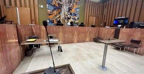 Omondo Sociétés : L'Abbé Pierre accusé d'agressions sexuelles