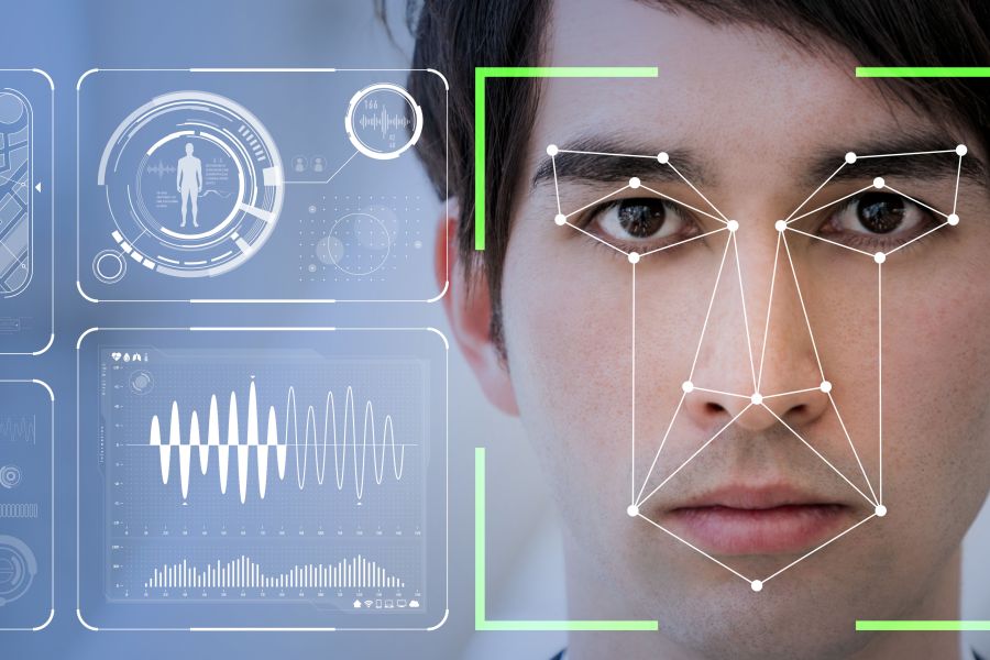 Liberté et Tech : Les risques de la reconnaissance faciale dans les aéroports