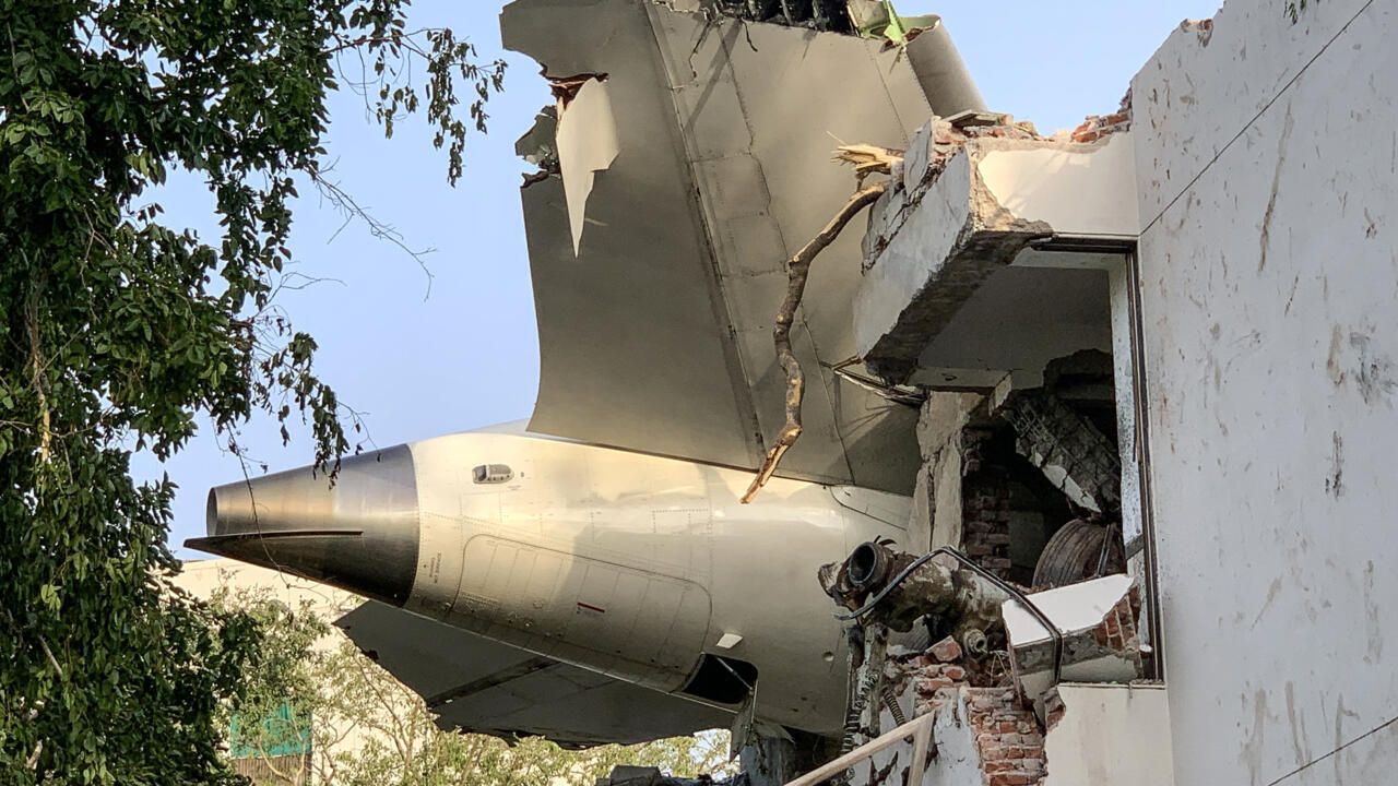 Crash d’Air India : l’alimentation en carburant coupée juste avant l’impact