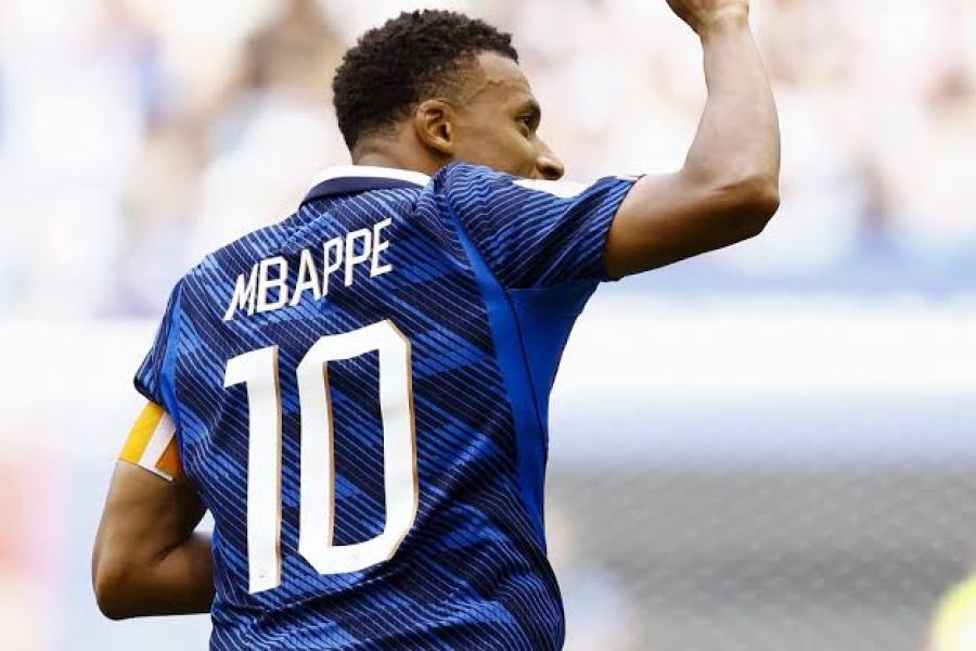 Kylian Mbappé écrit à la France : Le vibrant message de remerciement aux supporters des Bleus