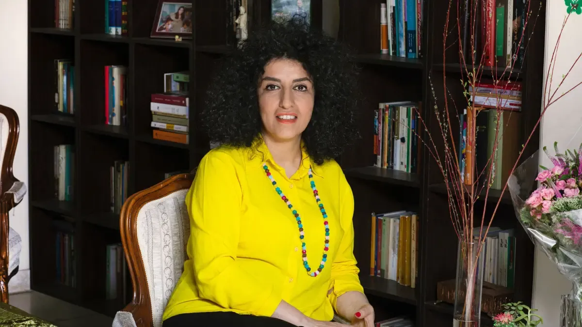 Iran : Nouvelle condamnation pour la Prix Nobel Narges Mohammadi, la répression s'intensifie