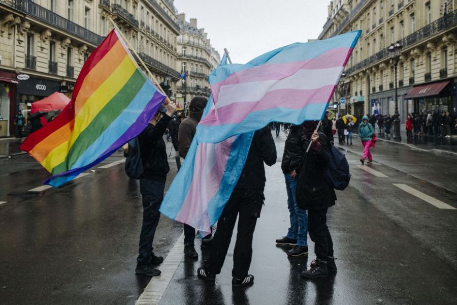 Agressions homophobes à Saint-Étienne - Analyse des causes et des réponses sociétales