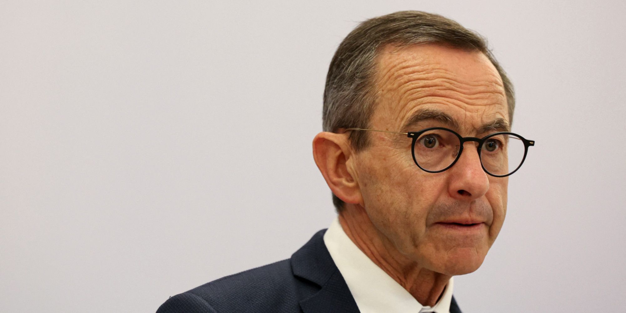 Bayrou assume l’absence de négociations estivales, l’opposition dénonce un «mensonge d’État»