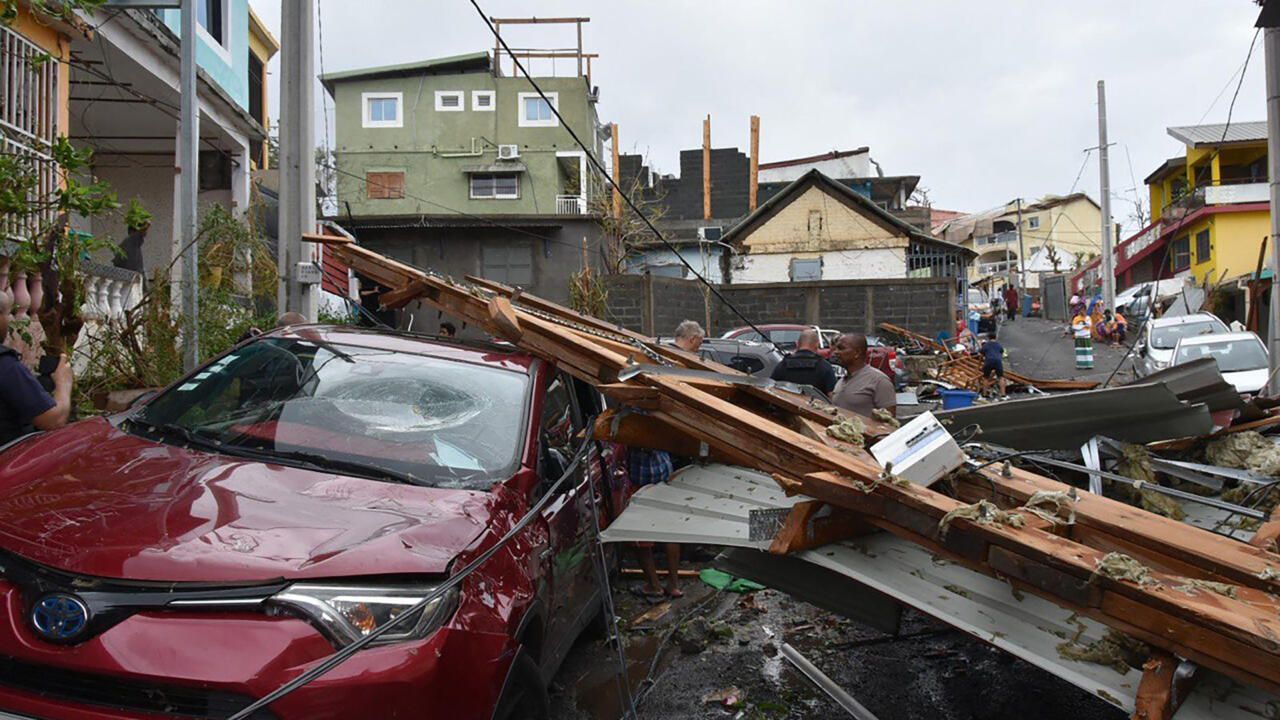 Mayotte Post-Cyclone : Colère Montante Face à la Lenteur des Secours