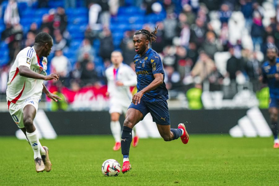 Lyon se réveille et gifle un Stade de Reims en perdition (4-0). L'OL sort enfin de la zone rouge.