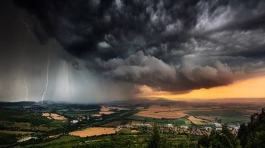 Orages, grêle et vigilance jaune : la météo extrême frappe la France