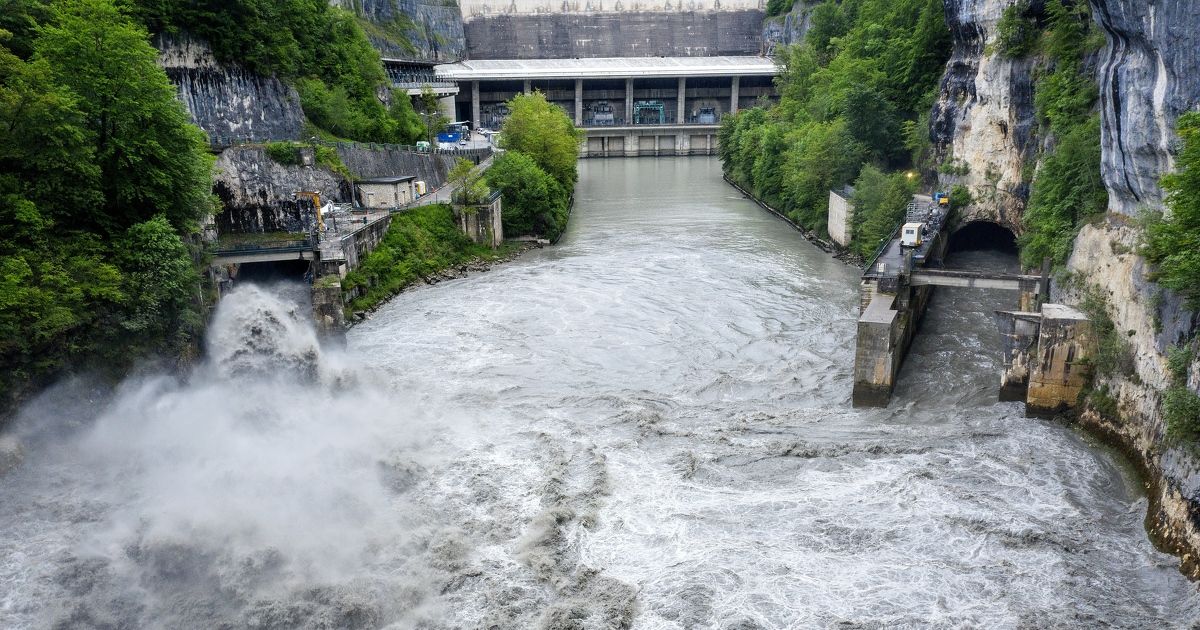 Opération sur le Rhône : gestion des sédiments et impact sur l’eau potable à Lyon