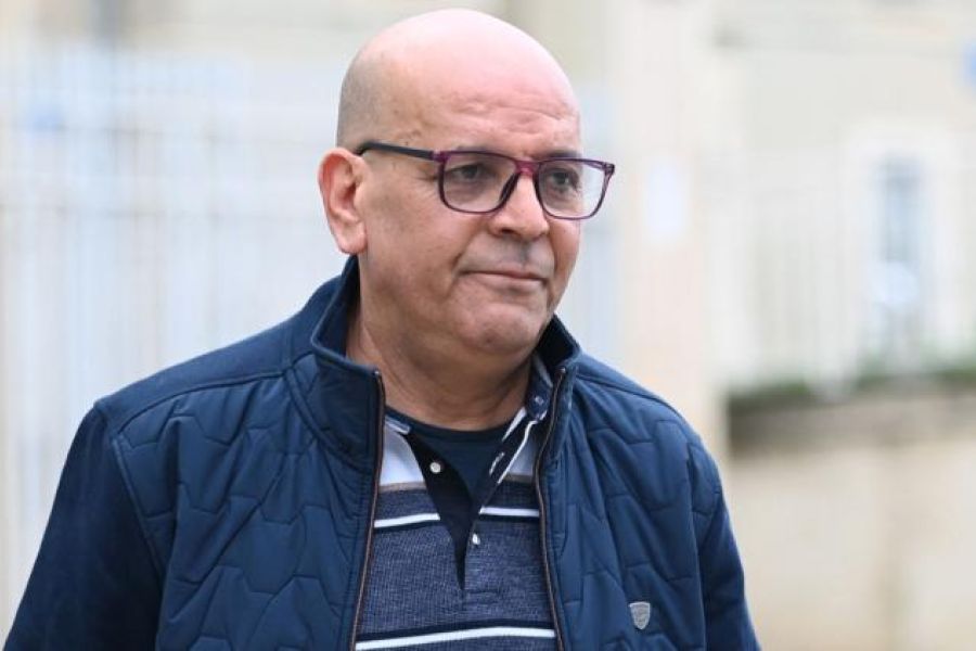 Doualemn, influenceur algérien, libéré après 90 jours de rétention administrative