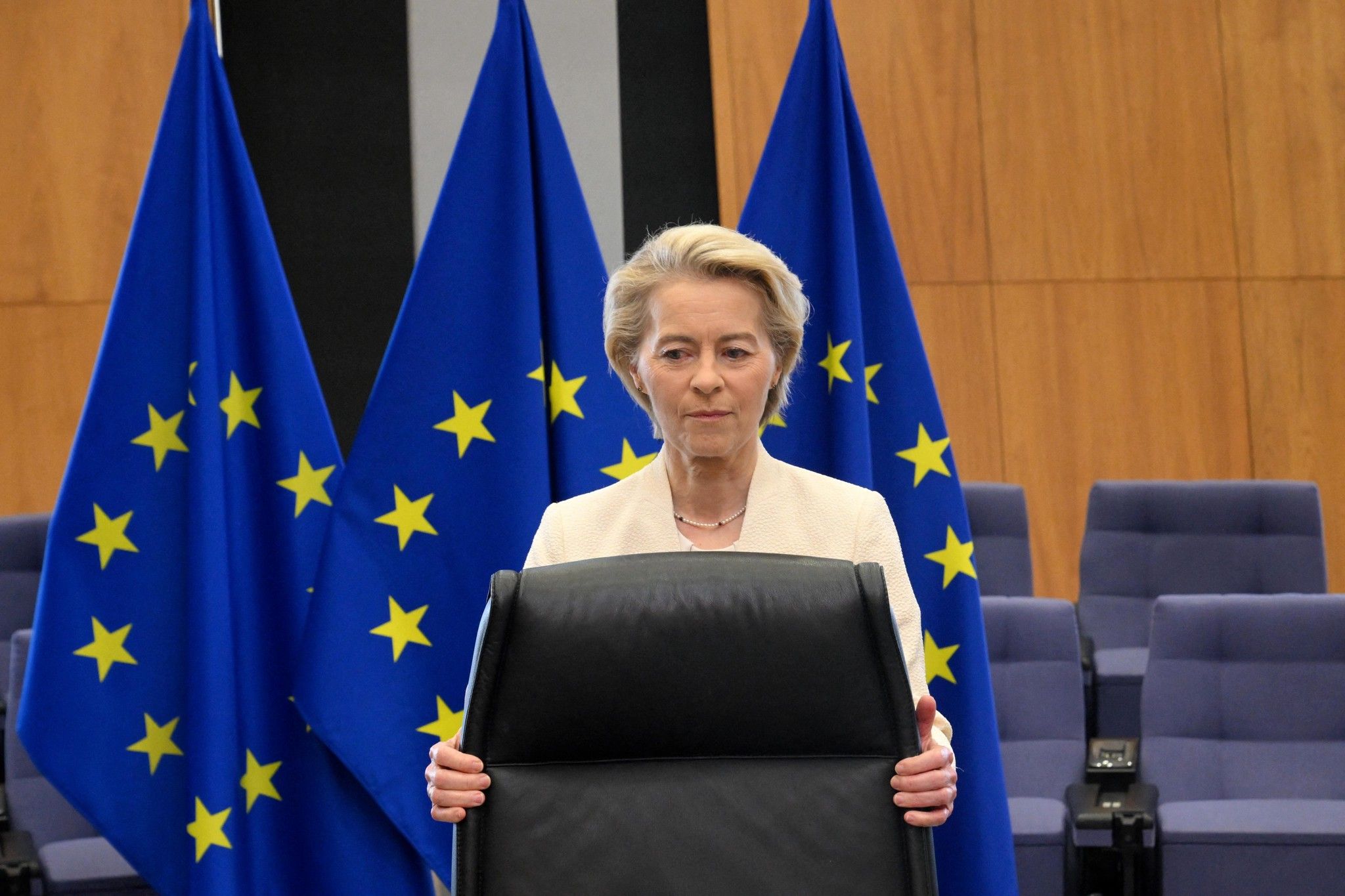 Changement de Cap à Bruxelles : La Commission von der Leyen III et les Priorités de la Souveraineté Technologique Européenne.