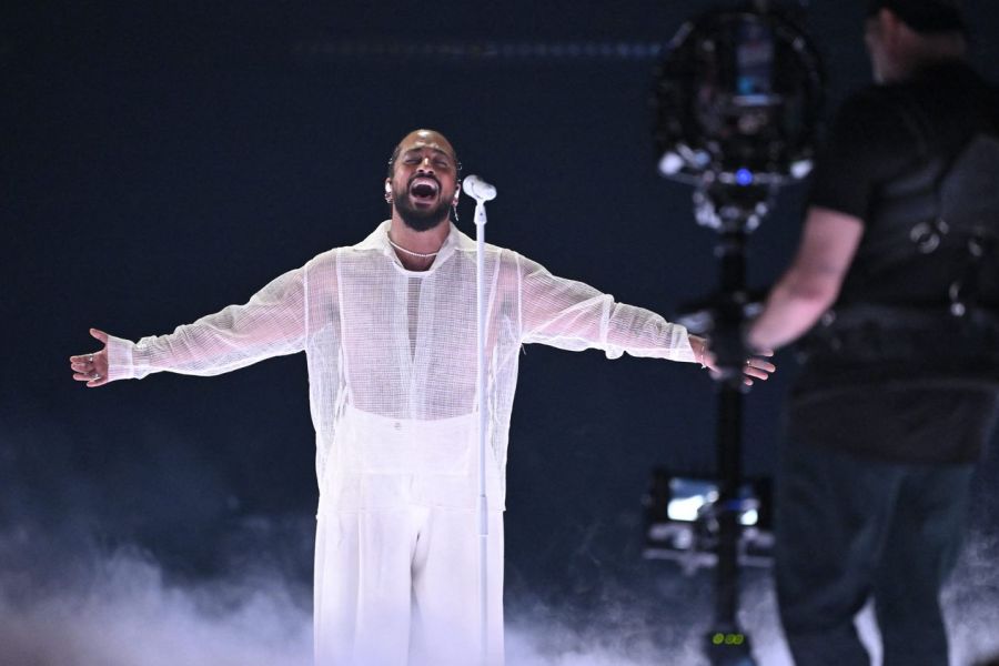 Eurovision : Quand l'Exubérance Artistique Frôle l'Indécence Un Spectacle Décrié pour son Manque de Retenue