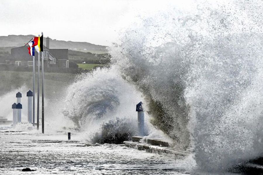 Tempête Jana : 2500 foyers toujours privés d'électricité en France