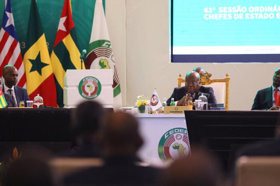 Sommet de la Cédéao à Accra : Les Sanctions contre le Mali et le Burkina Faso Maintenues, Quel Impact sur les 10 Millions de Personnes ?