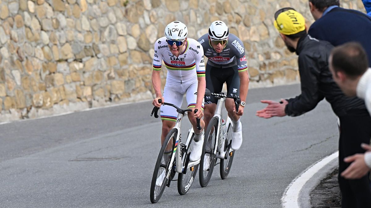 Van der Poel s’offre un deuxième Milan-San Remo après un duel épique avec Pogacar