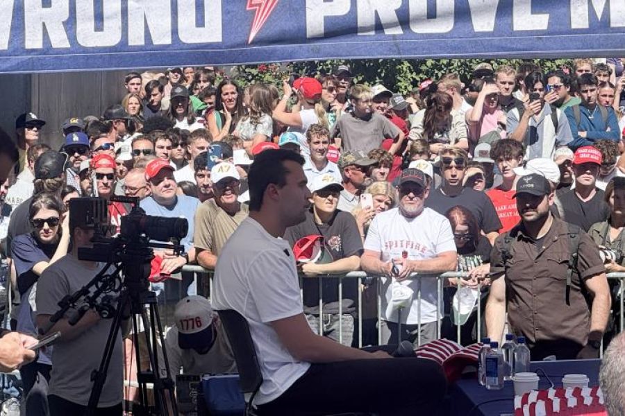 Arrestation du tueur présumé de Charlie Kirk aux États-Unis : la droite américaine sous le choc