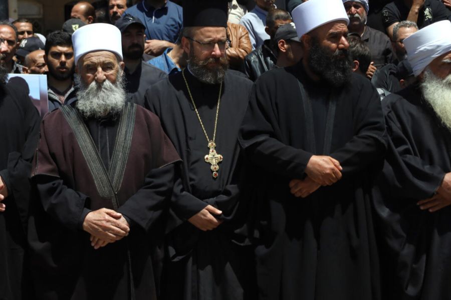 Israël attaque et occupe le sud de la Syrie pour protéger les Druzes