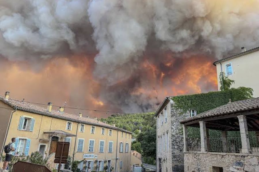 Incendies en Série : Plus de 46 000 Hectares Ravagés en France depuis le Début de l'Année