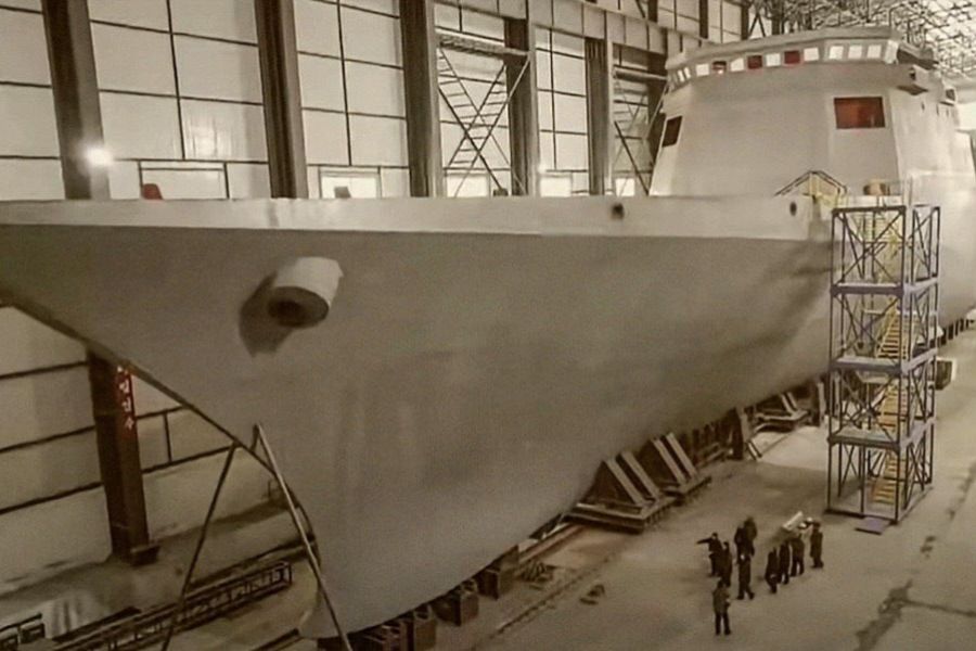 Corée du Nord construit son plus grand navire de guerre : Implications géopolitiques ?