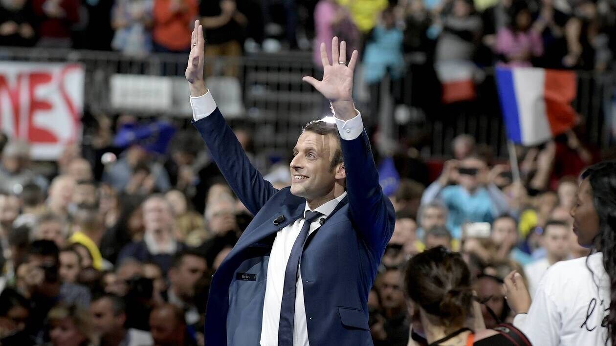 OMONDO POLITIQUE - Emmanuel Macron veut instaurer une fête nationale du sport le 14 septembre