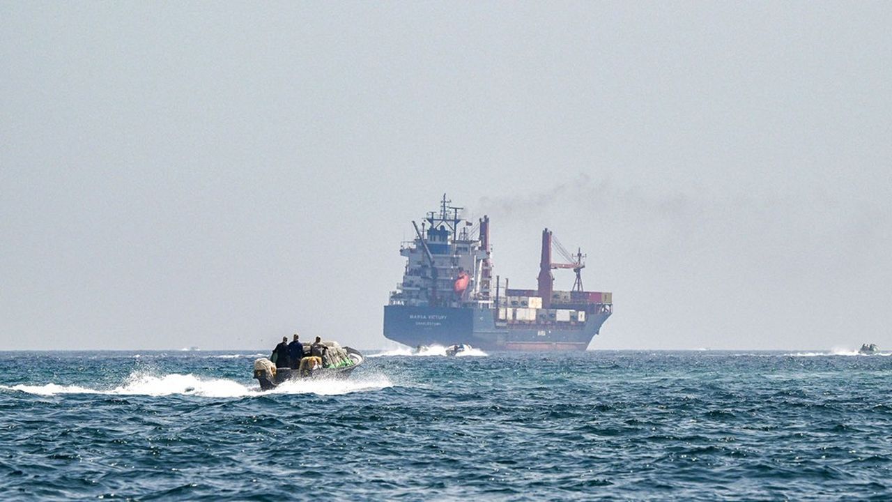 La Stratégie du "Fou au Fort" : Comment Téhéran paralyse le commerce mondial