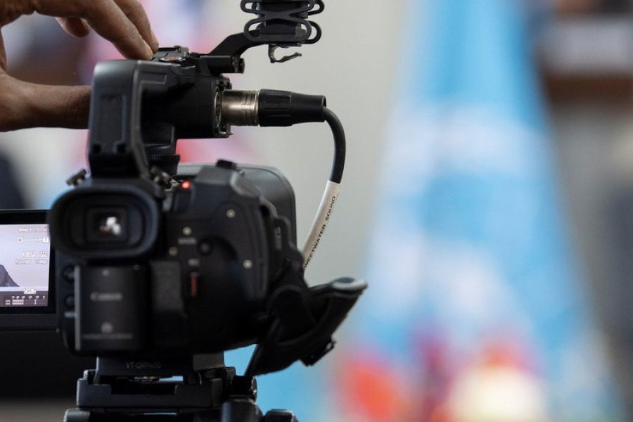 Les nouveaux défis de la liberté de la presse et de l'information à l'ère des réseaux globaux
