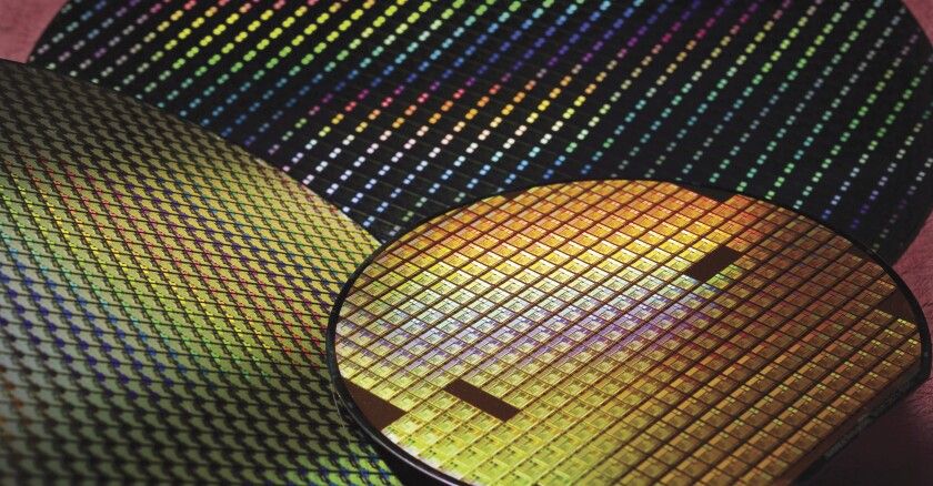 Marché Mondial des Semi-Conducteurs : Analyse de la Confrontation Géo-Économique entre Washington et Pékin pour le Contrôle des Technologies Critiques