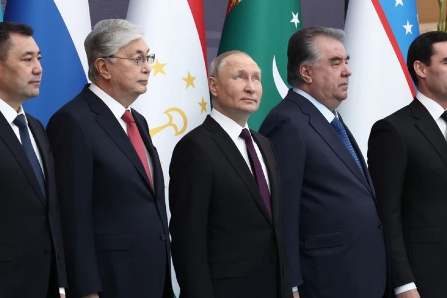 « La part du fardeau » : le leadership américain dans le conflit ukrainien remis en cause ?