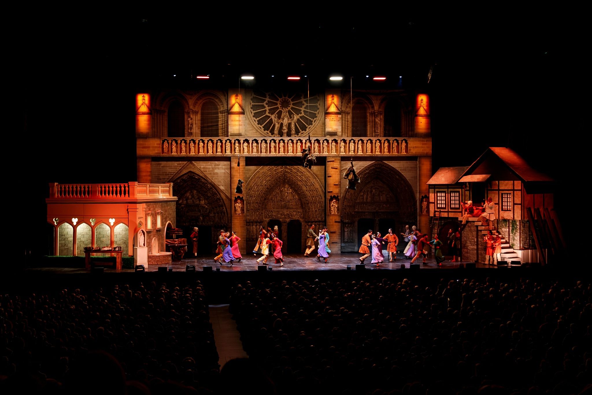 Spectacle vivant à Paris : L'événement historique « La Dame de Pierre » débute au Dôme de Paris