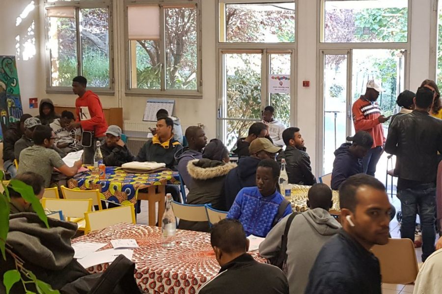 OMONDO IMMIGRATION - Polémique à Lyon : Gestion des centres d'accueil pour migrants en France