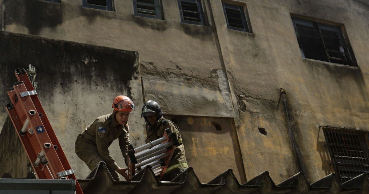Brésil : Incendie dans une usine de costumes de carnaval à Rio, au moins 12 blessés graves