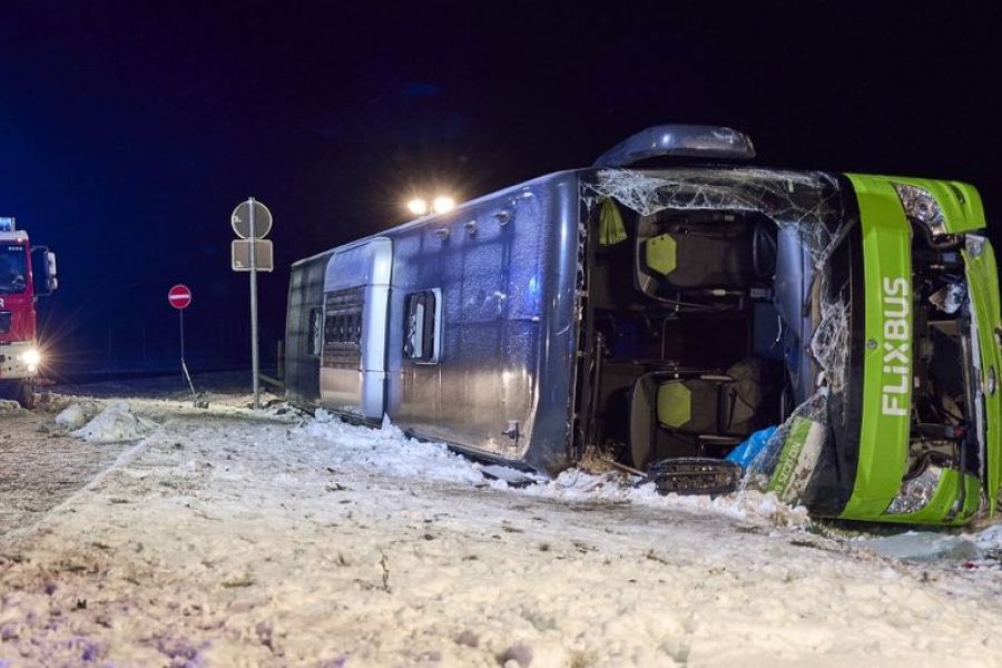 Deux morts dans l'accident d'un car Flixbus en Allemagne