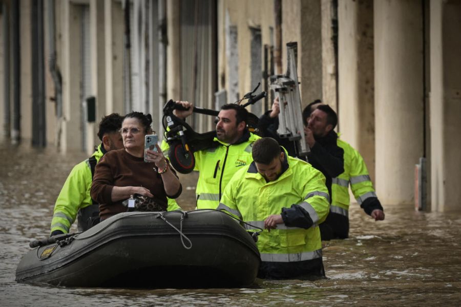 Inondations records dans le Sud-Ouest : La France face à l'urgence climatique absolue