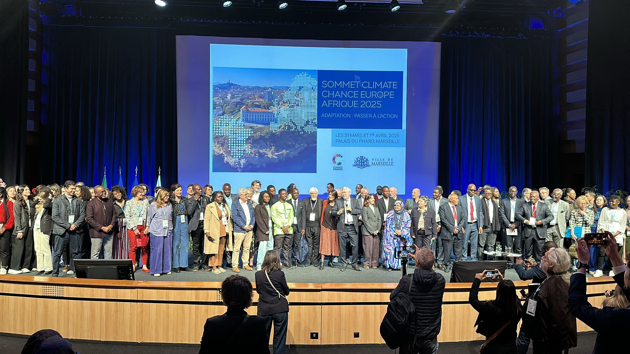 2025 : Sommets, réarmement et nouveaux équilibres – l’agenda géopolitique d’un monde en recomposition