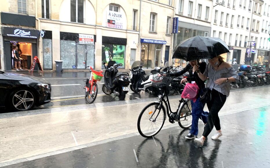 Météo extrême à Paris et en Île-de-France, vigilance orange maintenue