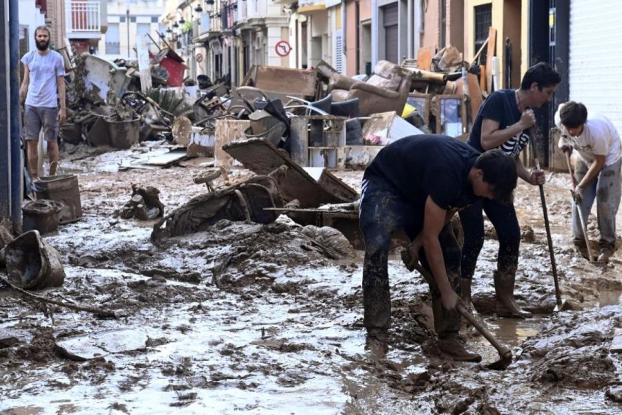 Péninsule Ibérique : Le Portugal et l'Espagne face aux "Inondations du Siècle"