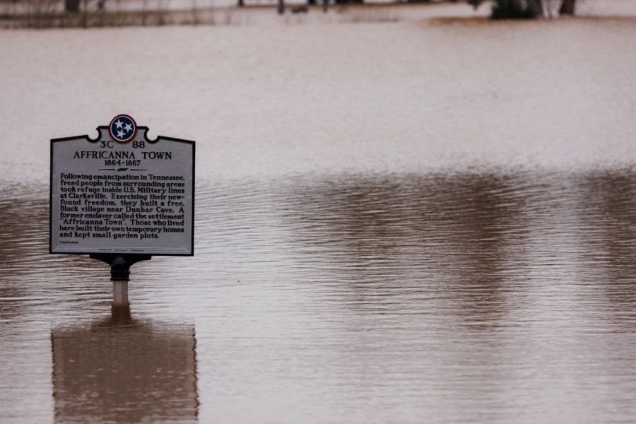 Neuf Morts en Raison de Conditions Météo Extrêmes dans l'Est des États-Unis