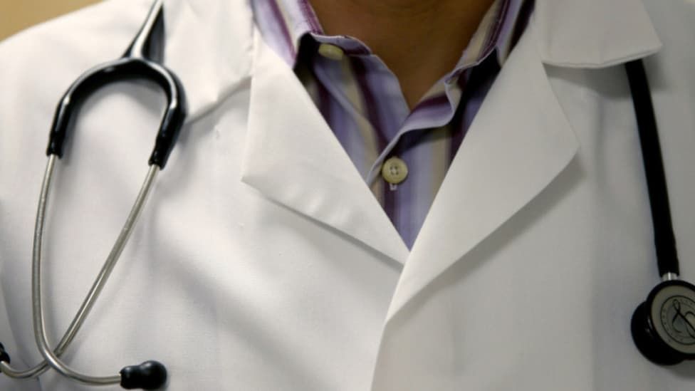 Déserts Médicaux : Le Plan Choc du Gouvernement – Consultations Obligatoires et Zones Prioritaires