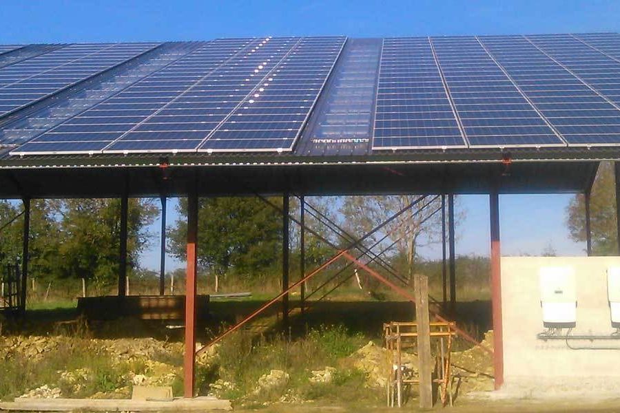 Progrès du projet de panneaux solaires en Vendée - Énergies renouvelables et développement durable