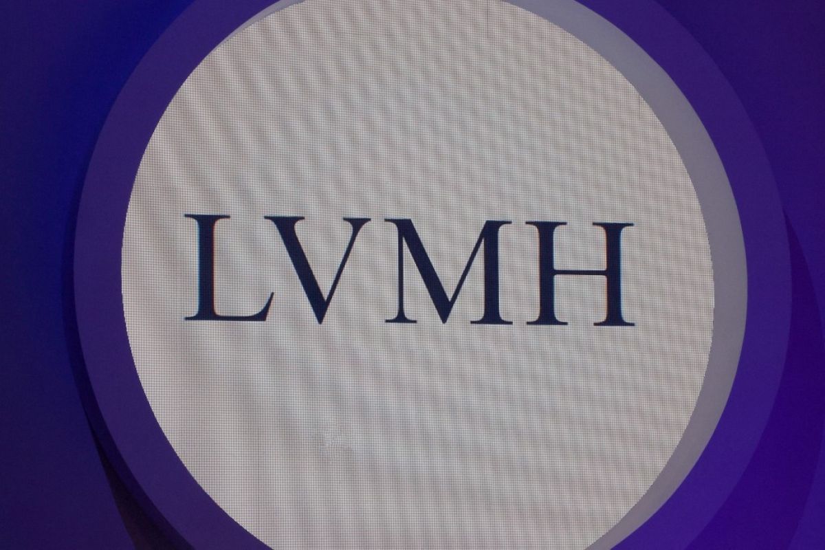 LVMH : Chiffre d'affaires en recul de 2% au premier trimestre, une « légère baisse » des ventes aux USA – Le luxe face à un ralentissement ?