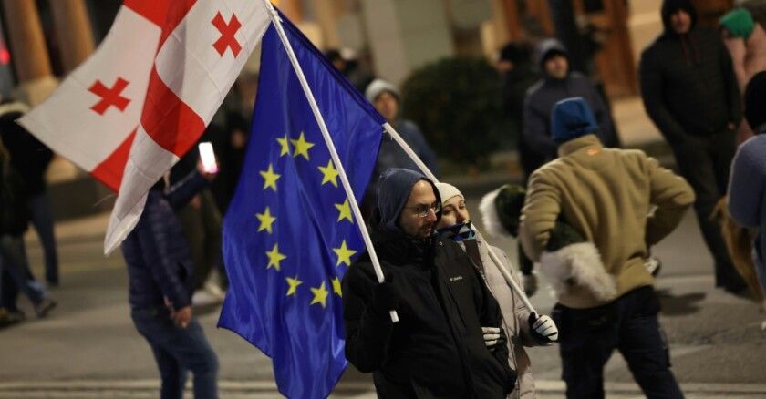Géorgie : Manifestations massives contre l'investiture du nouveau président