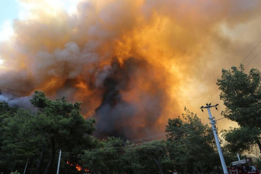 Incendies en Turquie – 50 000 évacuations et un été sous haute alerte
