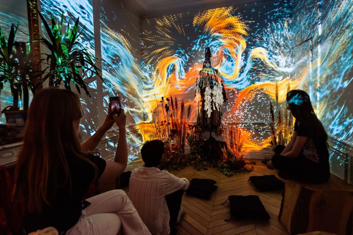 LA RENAISSANCE DE L'ART IMMERSIF À PARIS – ENTRE PATRIMOINE HISTORIQUE ET FUTURISME NUMÉRIQUE